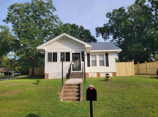 1322 Jefferson St, Newberry, SC 29108