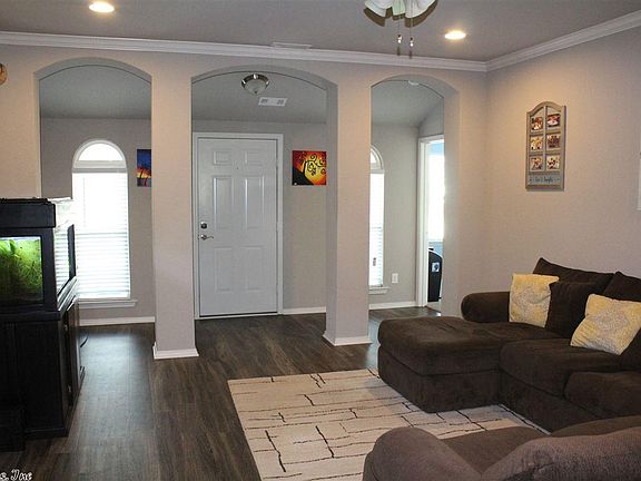 2nd image of 5608 Willow Way
