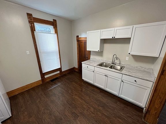 4th image of 700 W Powers St #2