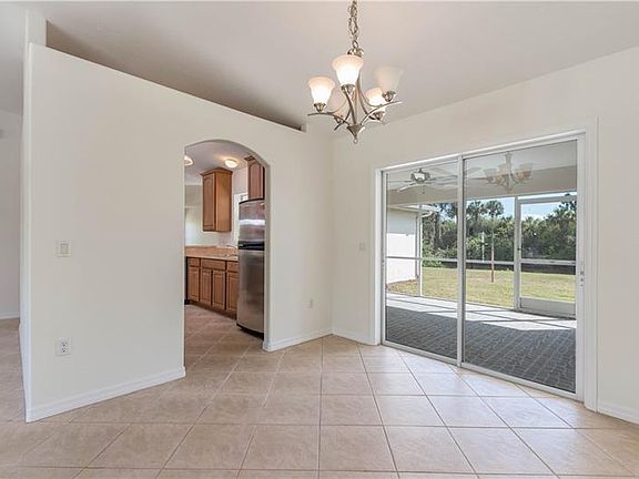 5th image of 13033 Batlin Ave