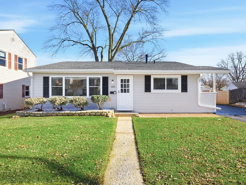 1st image of 429 Lauren Ln