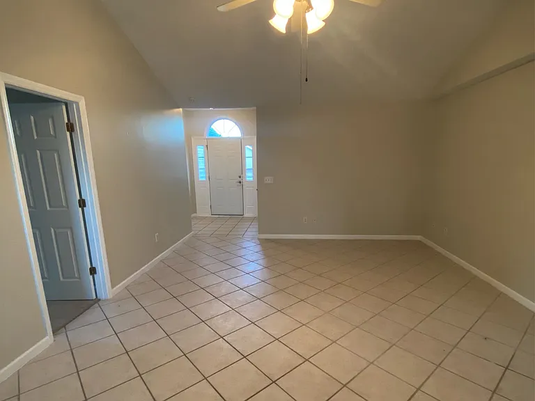 1047 Gatesville Dr — Photo 21
