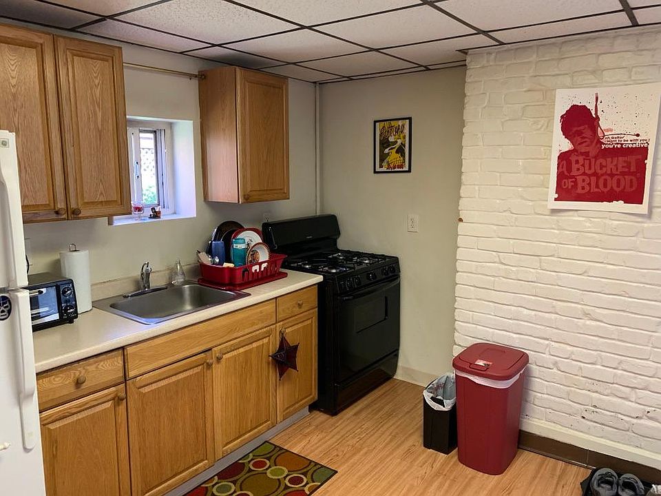 2nd image of 517 Carothers Ave #2
