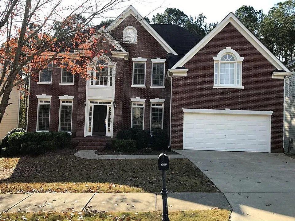 527 Huntington Downs