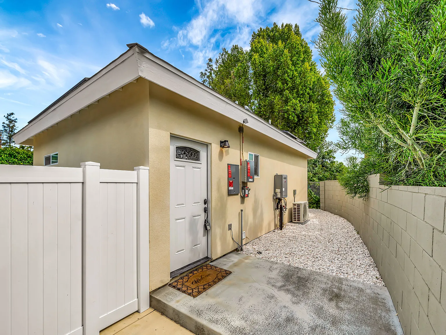 1 bed, 500 sqft, $2,600 — Photo 3