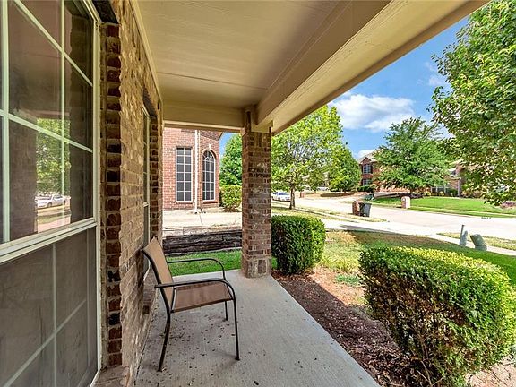 3rd image of 1260 Carriage Creek Dr