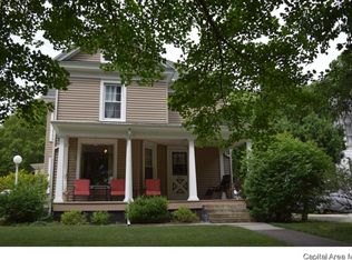 211 Caldwell St, Jacksonville, IL 62650