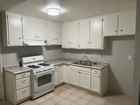 3rd image of 2094 E Sunrise Ln #0