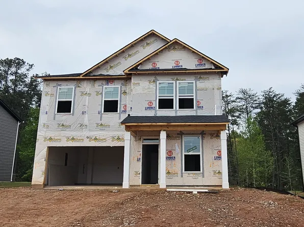 339 E Pyrenees Dr, Wellford, SC 29385