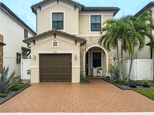 3418 W 108th St, Hialeah, FL 33018