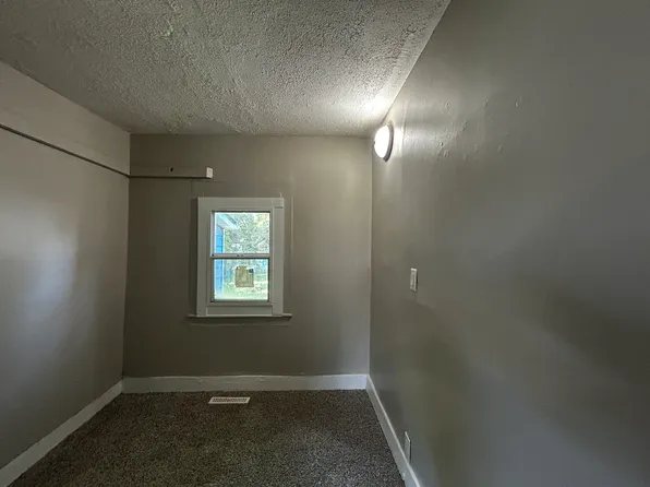 1130 Douglas Ave #3, Racine, WI 53402