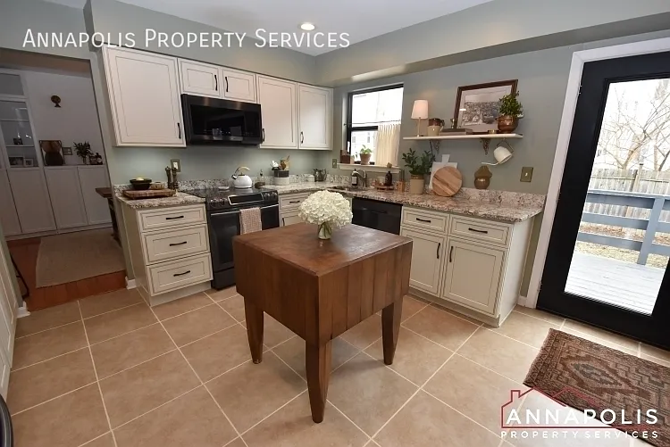 3359 Arundel On The Bay Rd — Photo 4