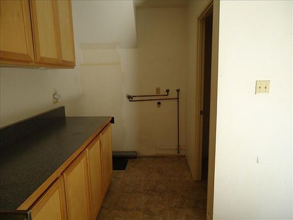 4th image of 8893 Salmon Falls Dr APT C