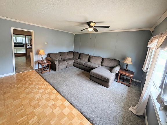 3rd image of 48 Sunset Dr