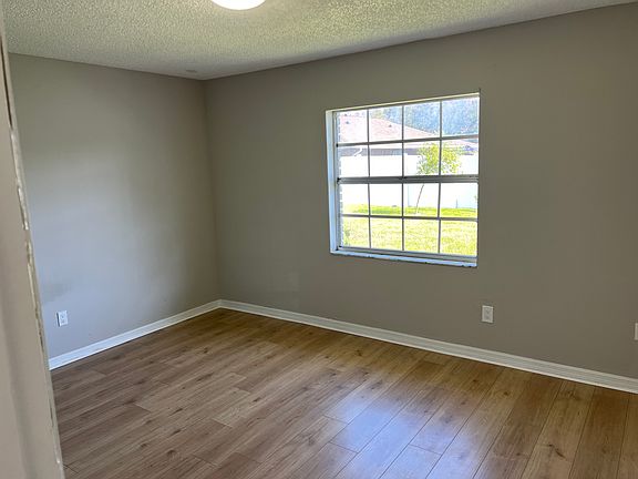 4th image of 3106 Bloomingdale Villas Ct #3108