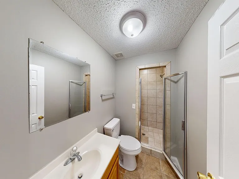 308 Gill St — Photo 9