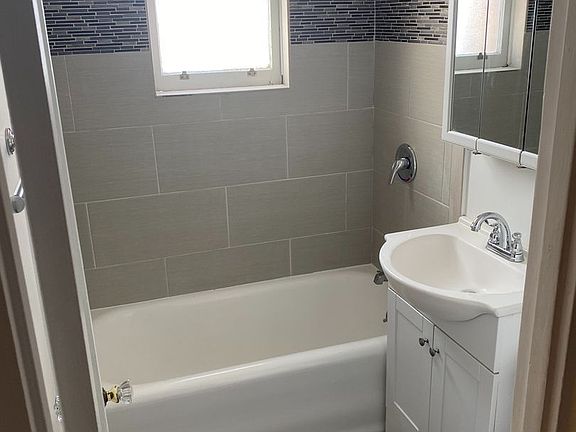 5th image of 1717 N Normandie Ave APT 208