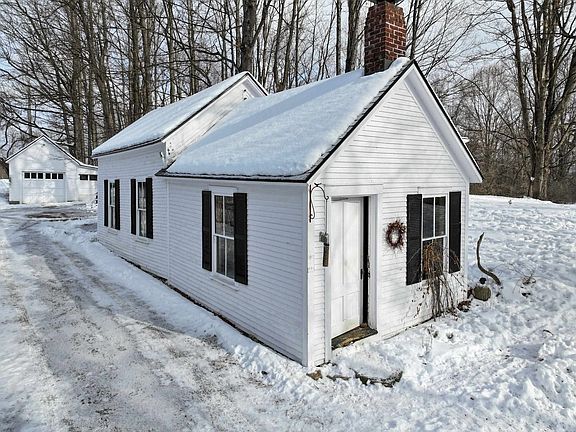 3rd image of 23 E Prospect Street