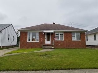 8403 Lanyard Dr, Parma, OH