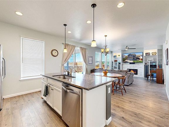 5th image of 15719 Josephine Street