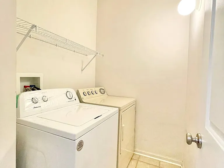 786 Four Seasons Blvd — Photo 14
