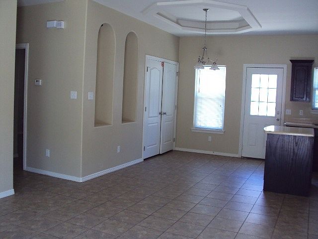 1st image of 4708 N Cypress St APT 3