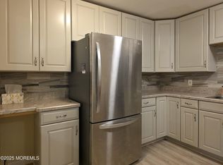 1 Flamingo Ter #A, Manchester Township, NJ