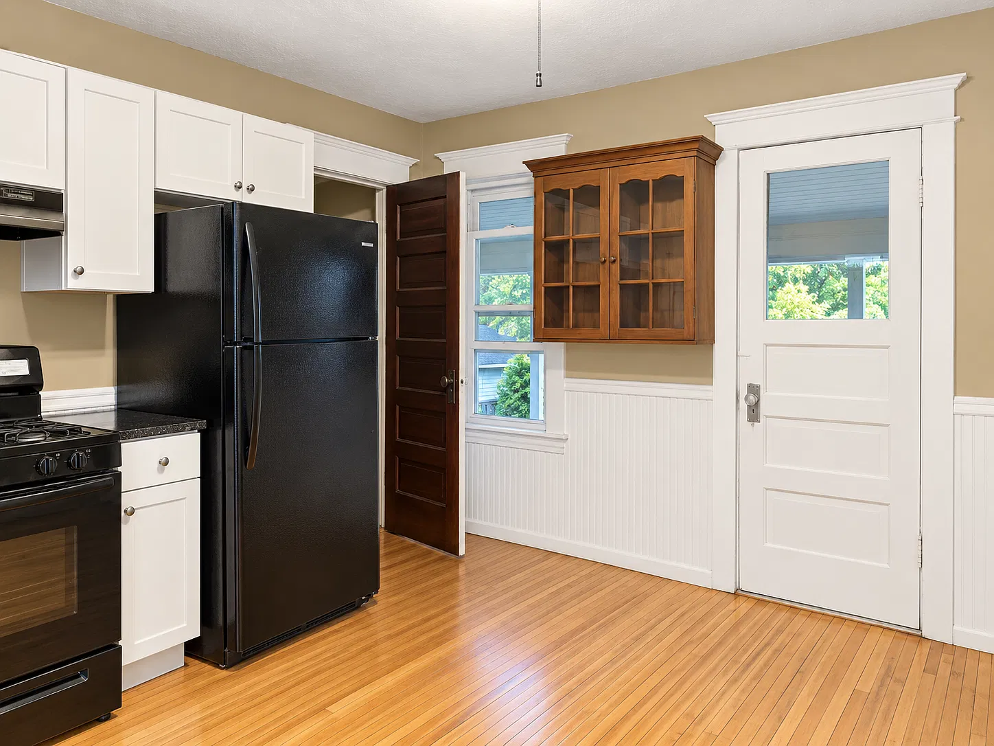 2 bed, $1,350 — Photo 4