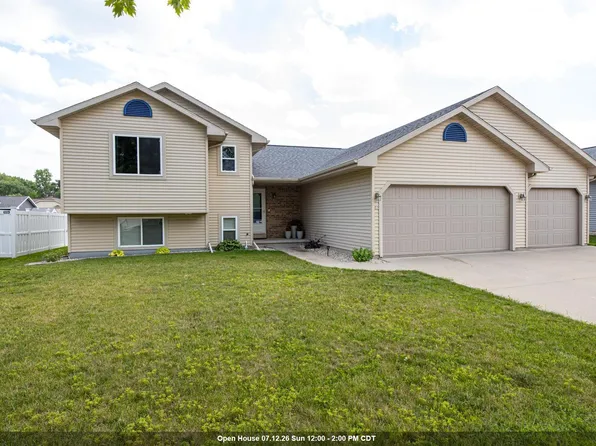 75 Jacob Ave, Oshkosh, WI 54902