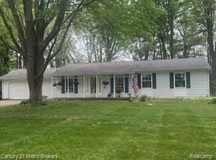 5090 Chesaning Rd, Chesaning, MI 48616