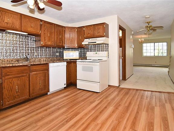 5th image of 1605 Douglas Ave APT 7