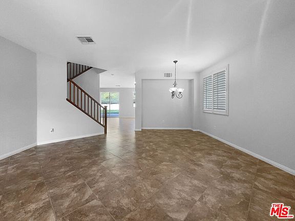 3rd image of 28036 Linda Ln