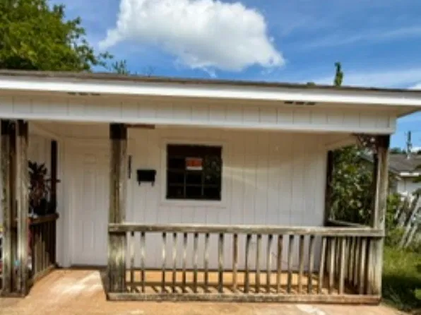 804 W Travis St #1, Jacksonville, TX 75766