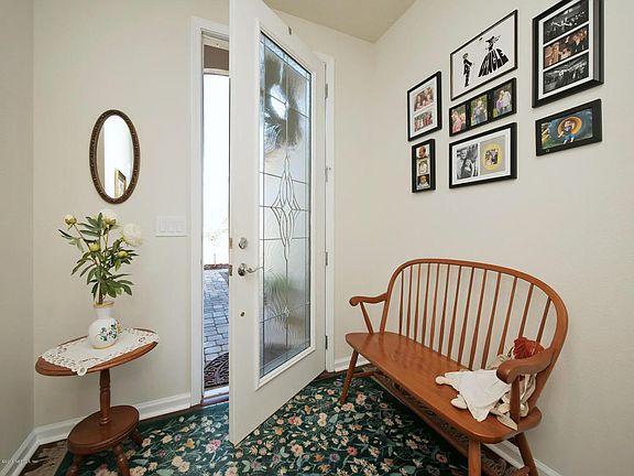 4th image of 387 Woodhurst Dr