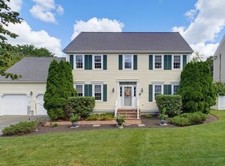 11 Ryan Dr, Norwood, MA 02062