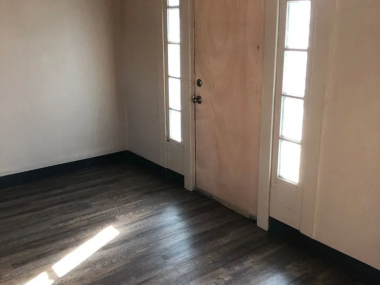906 N Glendale Ave — Photo 5