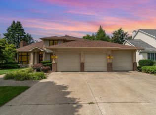 406 John K Dr, Auburn, MI