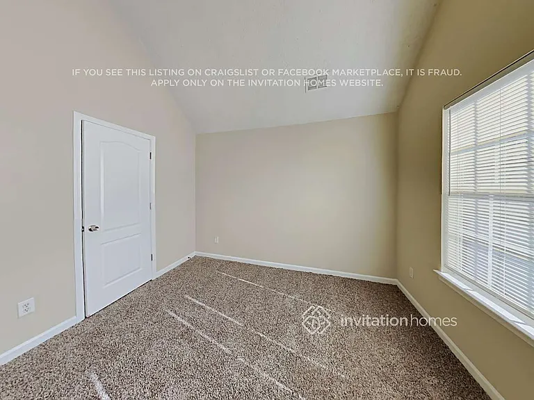 3985 Melanie Woods Dr — Photo 17