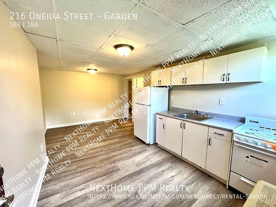 216 Oneida St #GARDEN