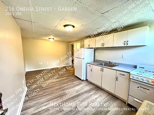 216 Oneida St #GARDEN Photo 1