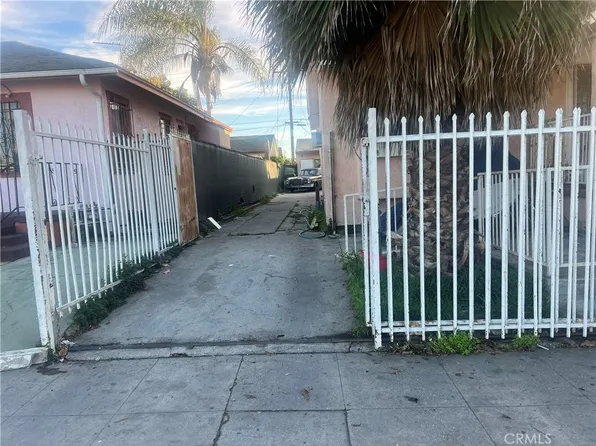 1030 W Florence Ave, Los Angeles, CA 90044