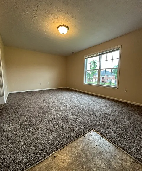 101 Braxton Ct #D — Photo 2