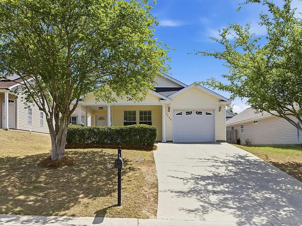 3599 Clear Creek Dr