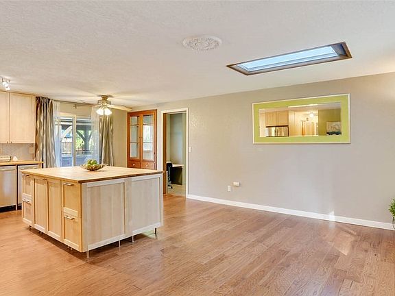 3rd image of 22406 SE 302nd St