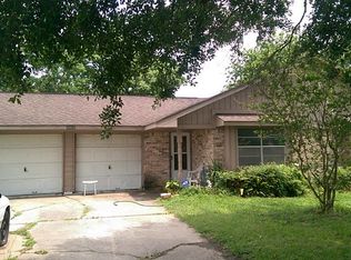 2415 B F Terry Blvd, Rosenberg, TX 77471