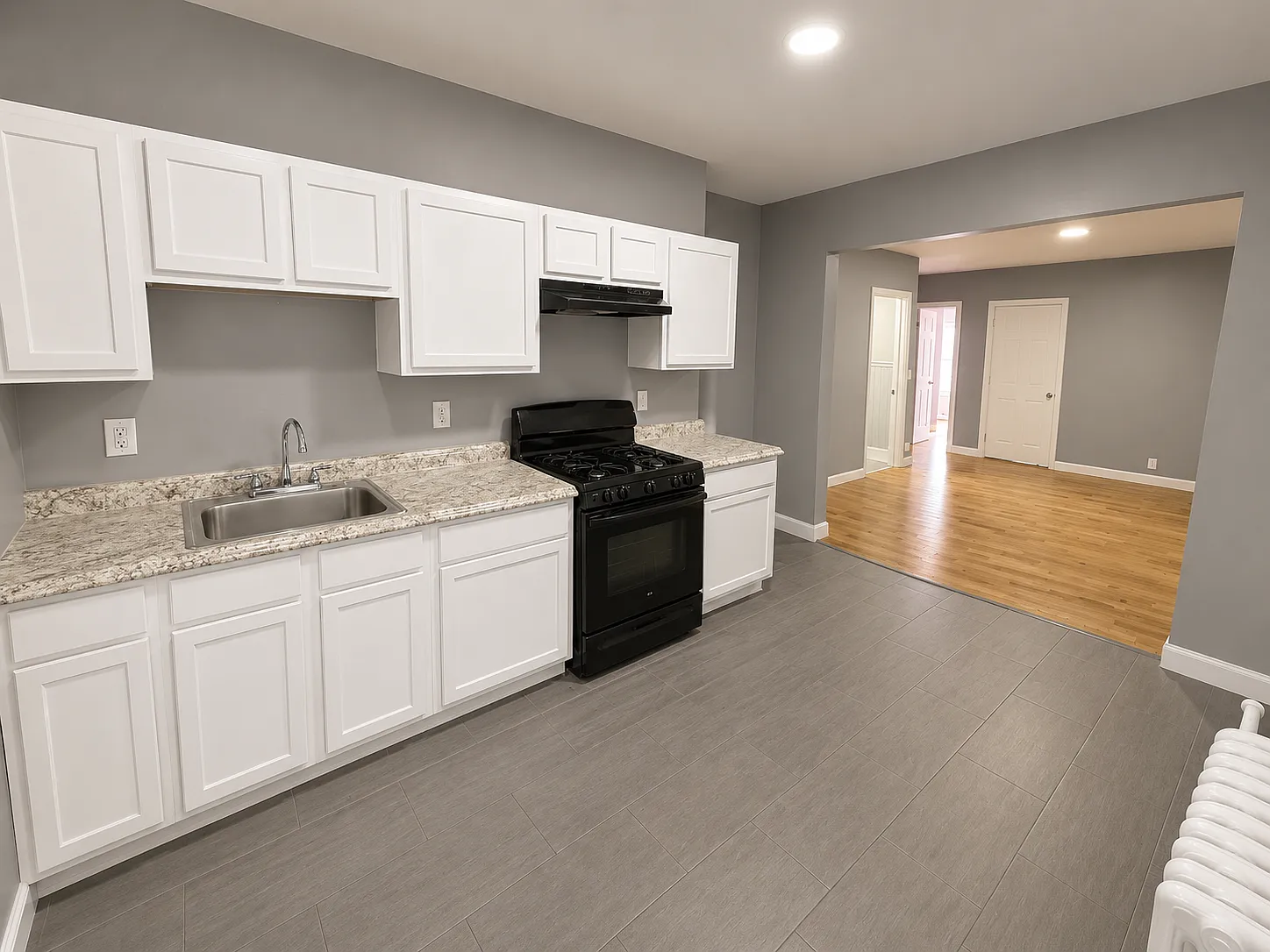3 bed, 1.5 bath, 1200 sqft, $2,095 — Photo 2