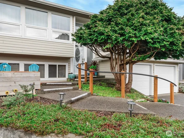 1205 195th St, Long Beach, WA 98631