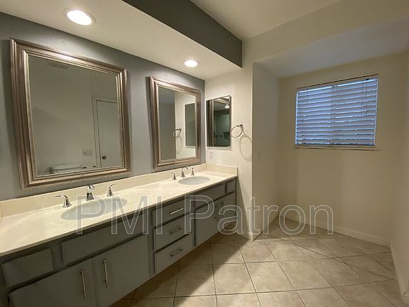 4th image of 23021 Hampton Ct