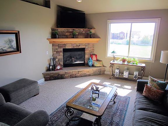 2nd image of 2705 Sagesprings Cir