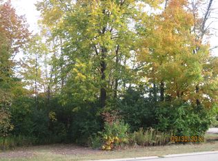 N8572 Winding Trail Dr, Menasha, WI 54952